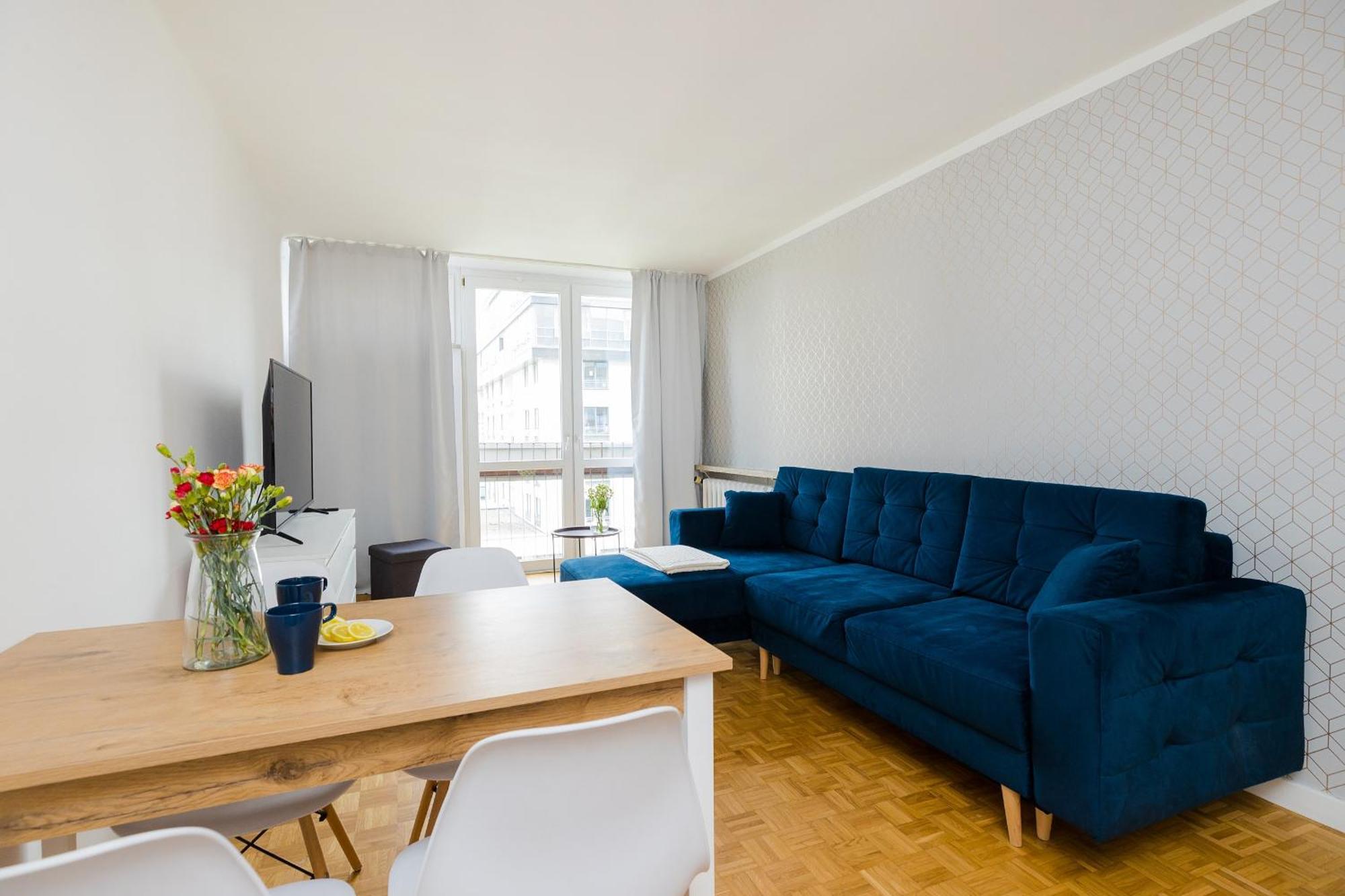 Shortstaypoland Grzybowska B167 Butas